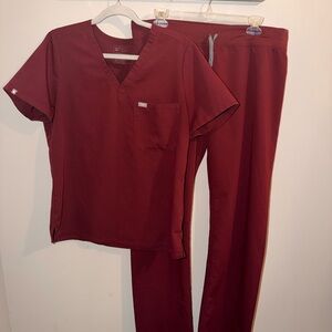 Figs Maroon Scrub Set